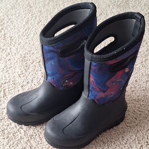 Bogs BIG kid Size 1